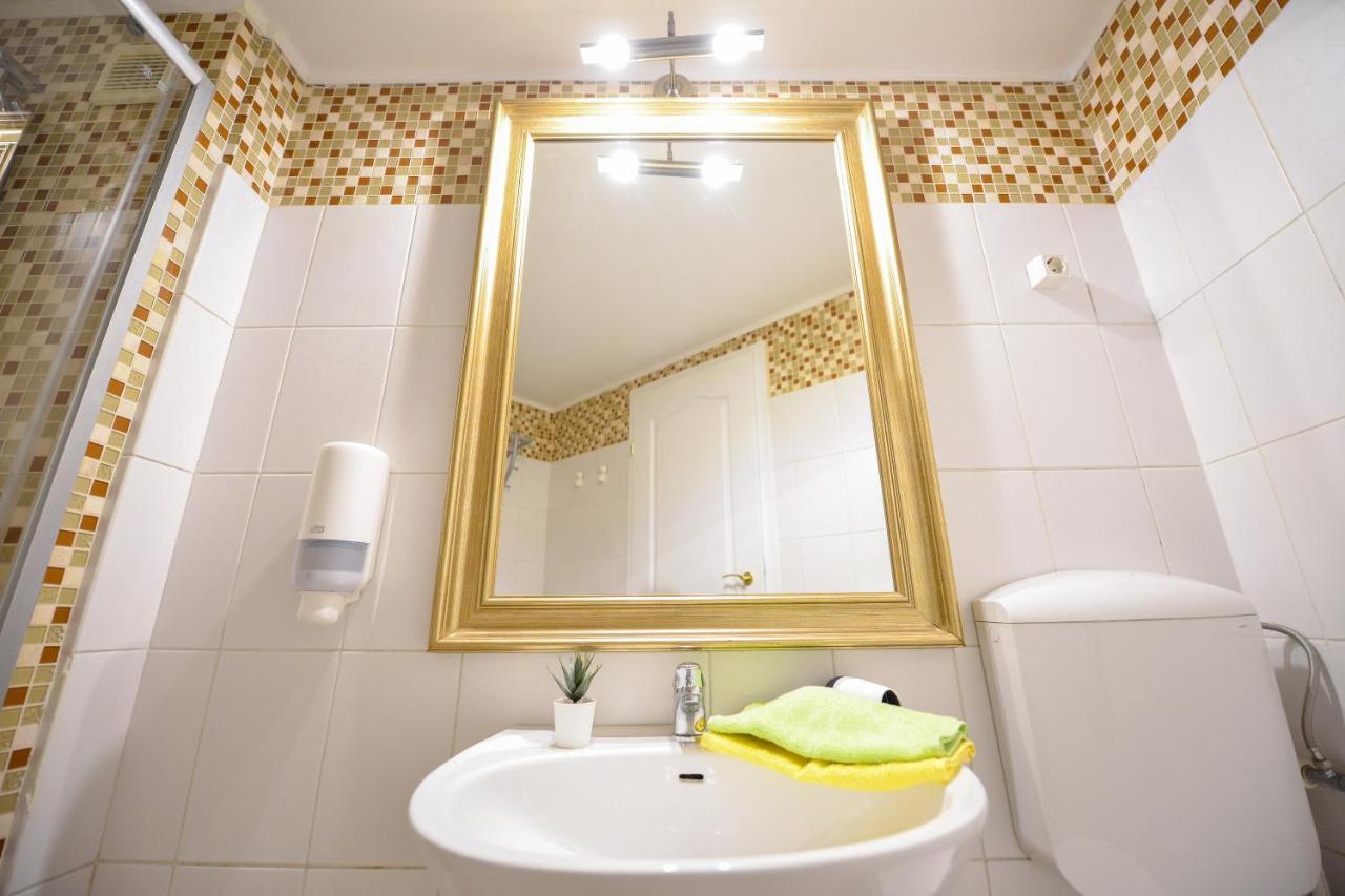 Unirii Square Old Town Apartments บูคาเรสต์ ภายนอก รูปภาพ