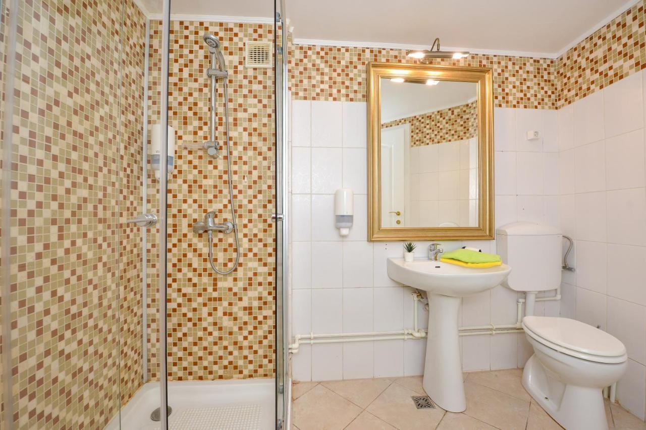 Unirii Square Old Town Apartments บูคาเรสต์ ภายนอก รูปภาพ
